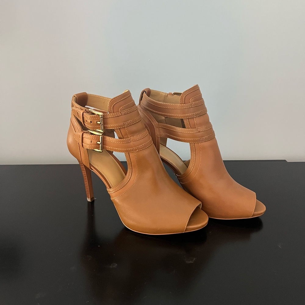 Michael Kors Tan Heels Open Toe with Buckle Straps